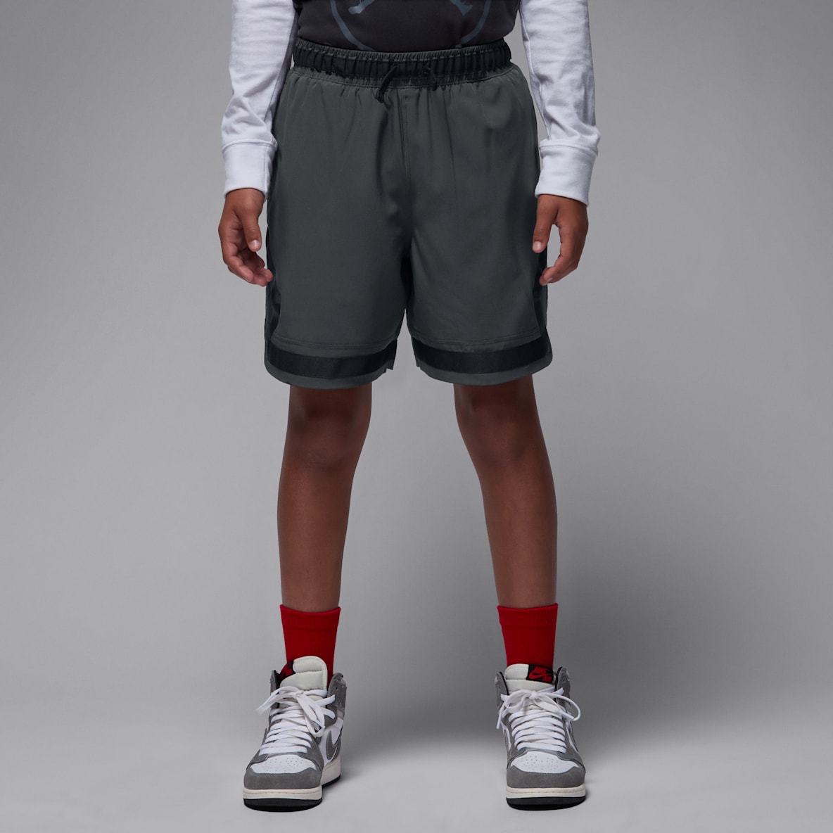 NIKE公式】 キッズ グレー ハーフパンツ＆ショートパンツ【ナイキ公式